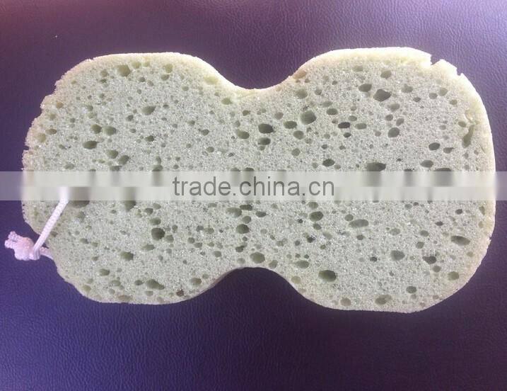 "8" shaped cleaning sponge used for washing the car