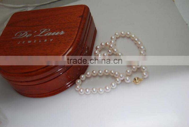 14K Gold 9-10 mm White South Sea Pearls Necklace