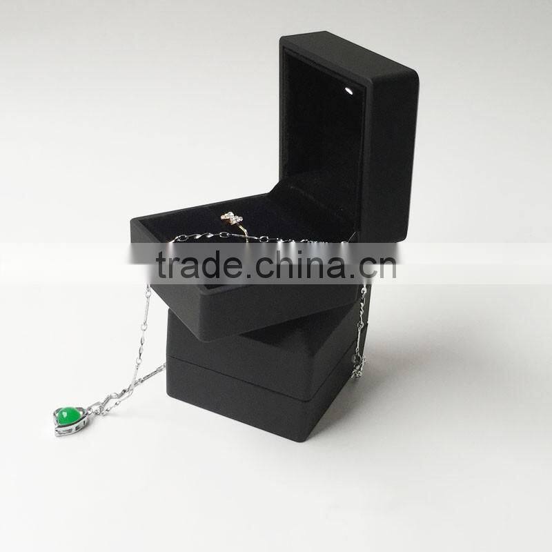 Hot sale wholesale customized gift LED ring box for girlfriend