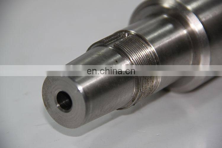 Water Pump Shaft 3042827/205254 for cummins k19 engine parts