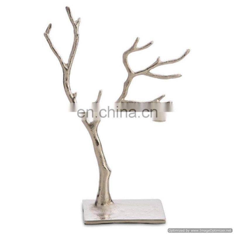 black metal mug stand