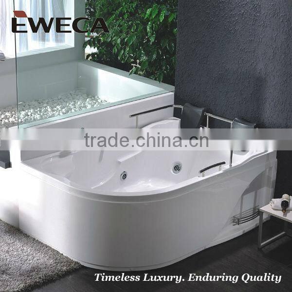 Corner Hot Tub for Old and Disable People