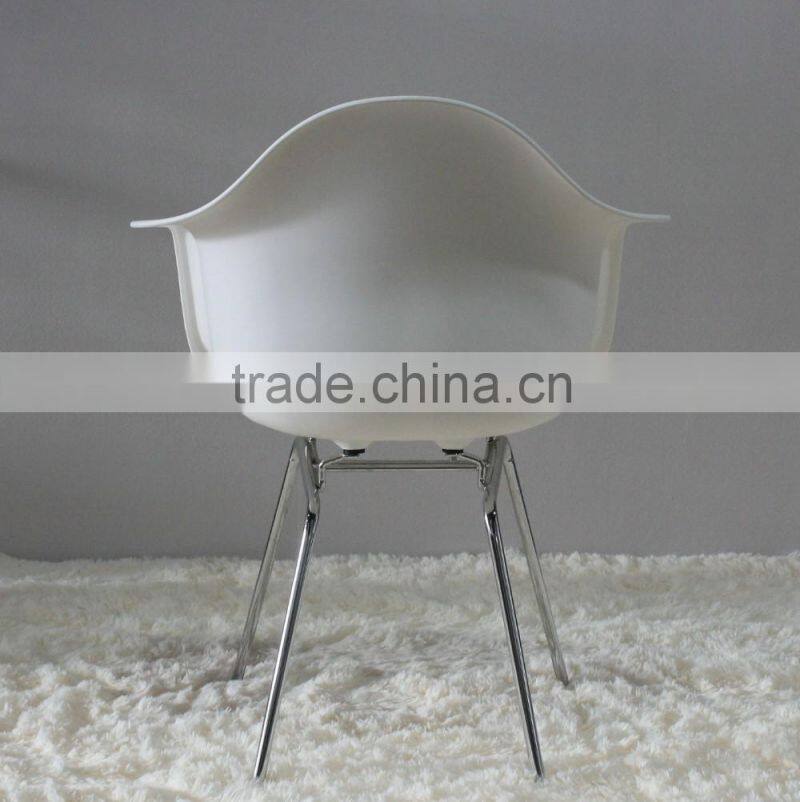 Hot sale Replica Side dining room armChair DAR