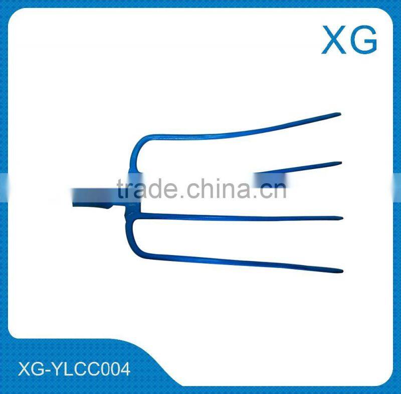 Garden tools forged steel pitch fork agricultural tool fork wood handle