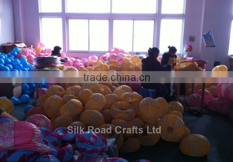 Hot selling battery operated lantern with plastic holder