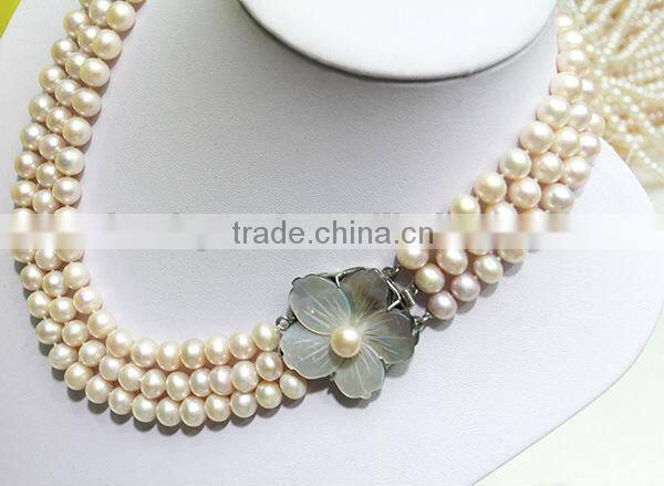 Sweater pearl necklace/three strand pearl necklace