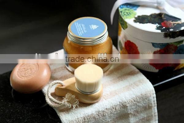 cleaning face brush for pore care