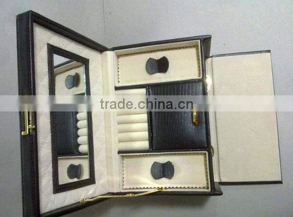 Cosmetic box packaging, handle-type foldable cosmetic gift set packaging box