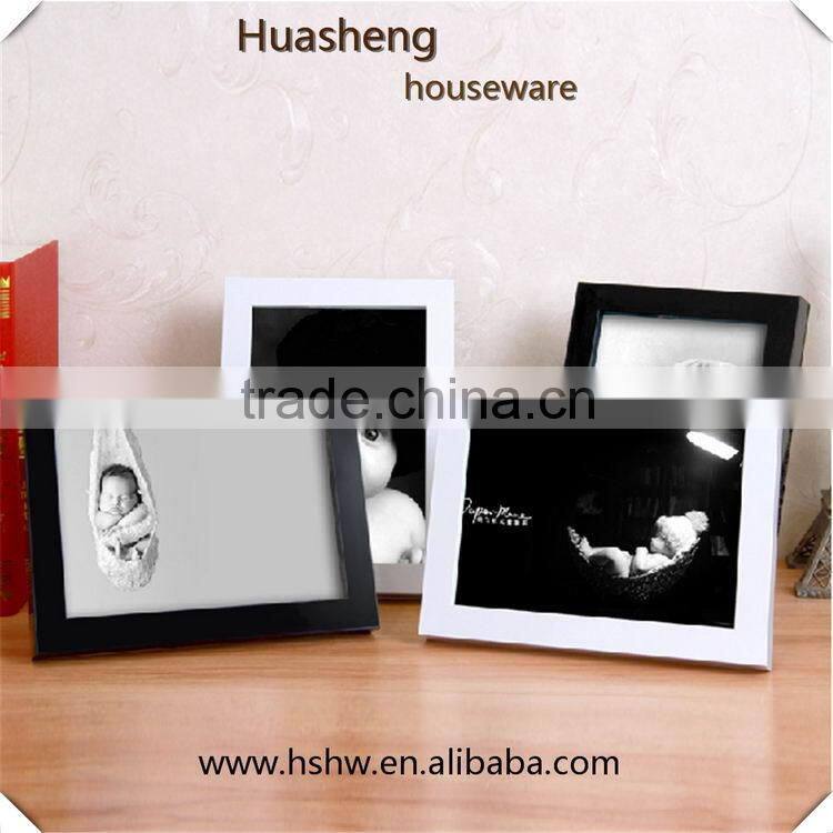Contemporary classical 20x20 plastic photo frame