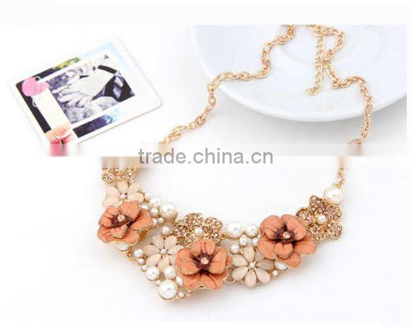 New Russia Style Flower Choker Collar Vintage Pendant Statement Necklace Women Necklaces & Pendants Fashion Necklaces for Women