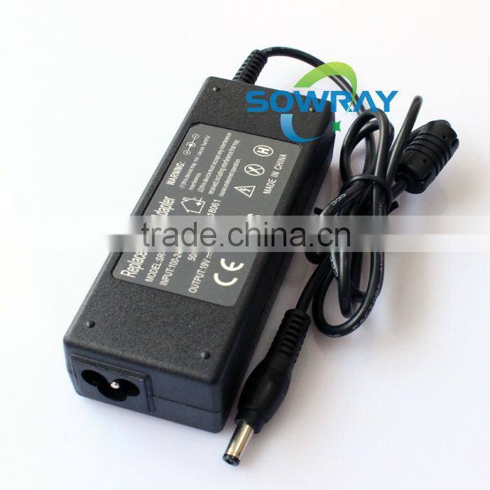 Universal 90W Laptop AC Adapter 19V 4.74A Hot Sale Model For Toshiba/HP With AU/US/UK/EU Plug