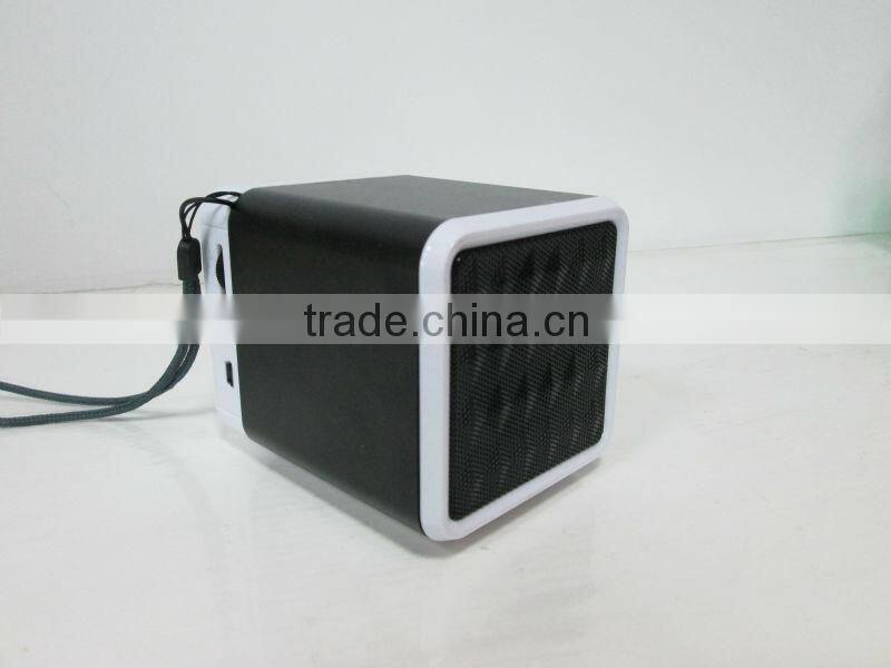 telescope Mini Speaker hot sale in Indonesia USB mini radio M-035U