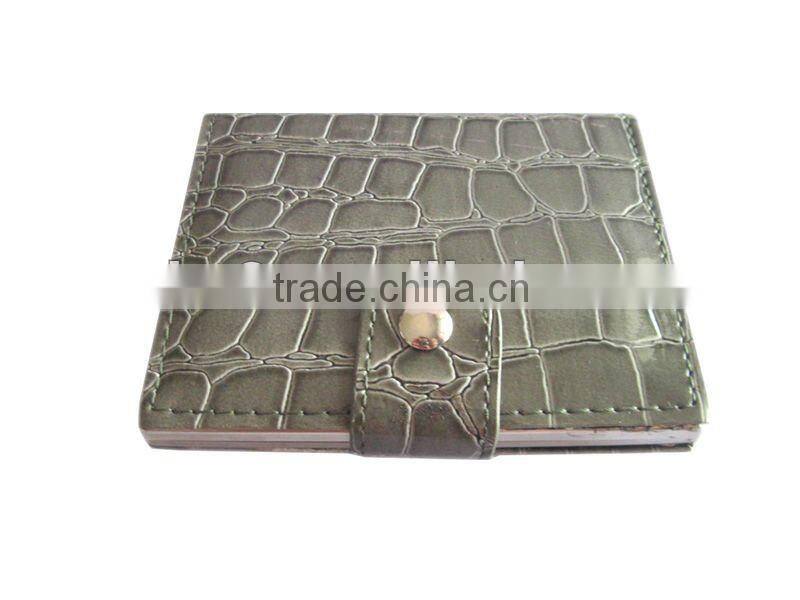 Fashionable design and softable feel. Leather cigarette case for women.