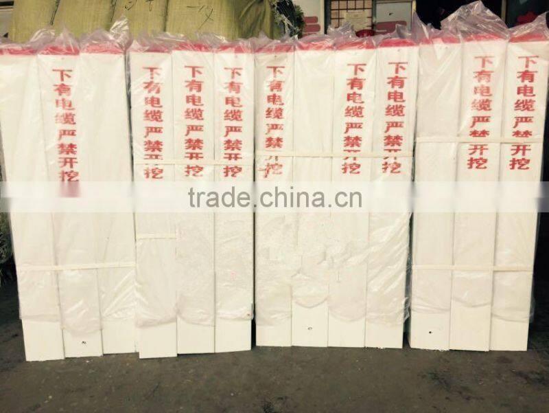 fiberglass driveway marke/sign pile