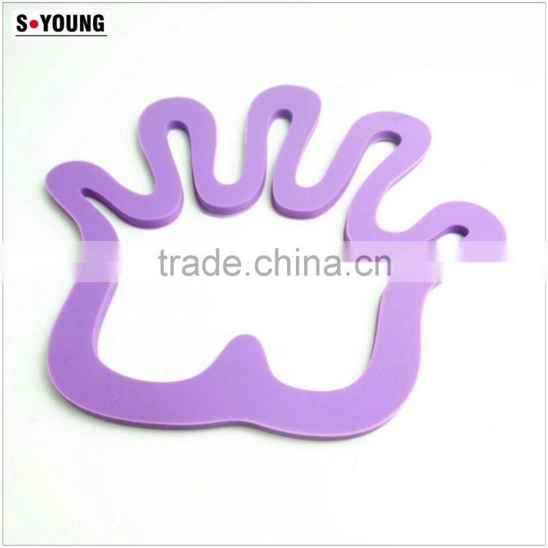 16151 hand shape silicone high temperature heat insulation mat