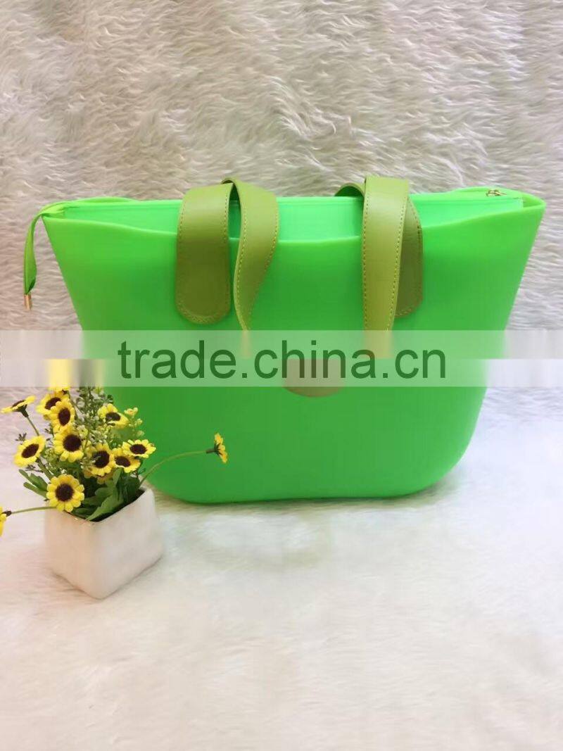 Yiwu and Guangzhou Lady Bags Market