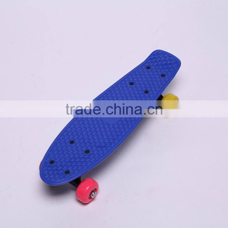HSJ235 Low Price wholesale professional plastic skateboard for kids