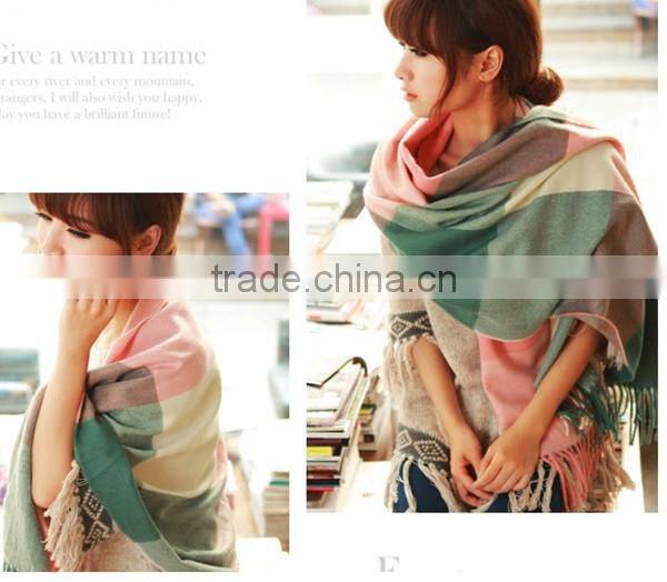 Hot sales different colors choice fashion design fake cashmere plaid pattern design scarf with tassel warm fashion scarf