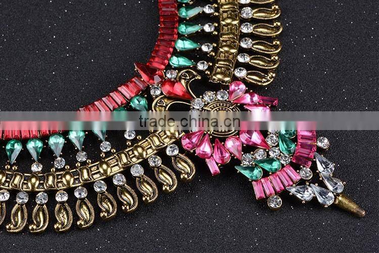 Wholesale fashion statement necklace, gold necklace jewelries with colorful diamond stone
