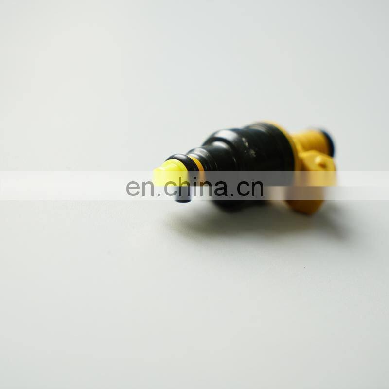 Fuel Injector for E23 E24 E28 E30 E32 E34 E36 318i 535i OEM: # 0280150714