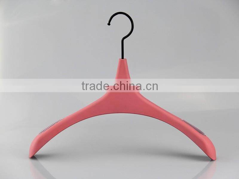 HA6962 abs plastic dress hanger with antislip strip for store display
