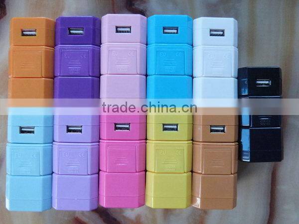 Exquisite Fashion Universal World International Plug Travel Adapter with 1USB
