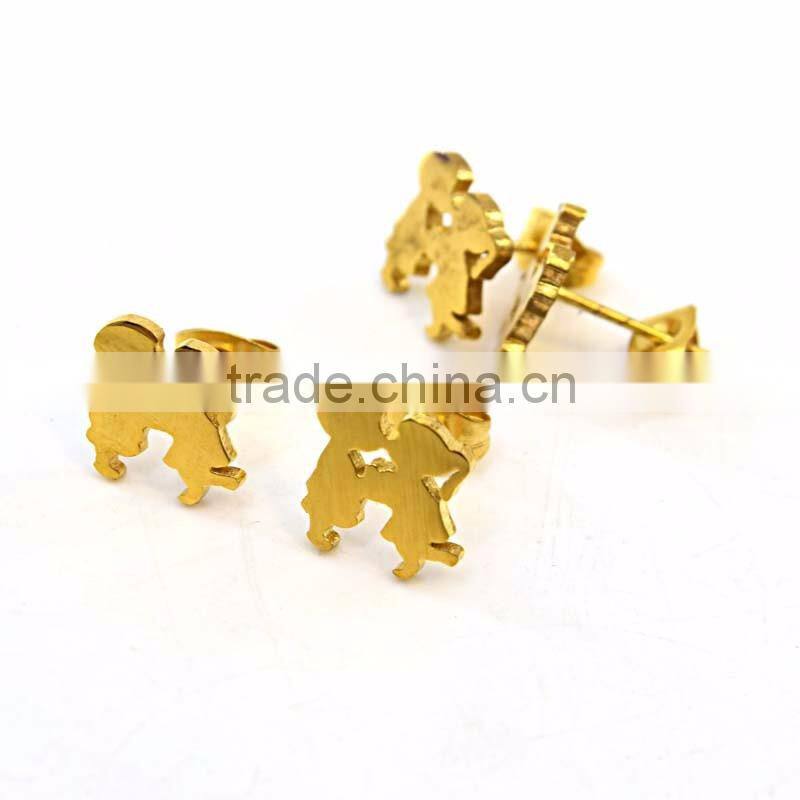 small gold earrings couple kiss daily wear earrings