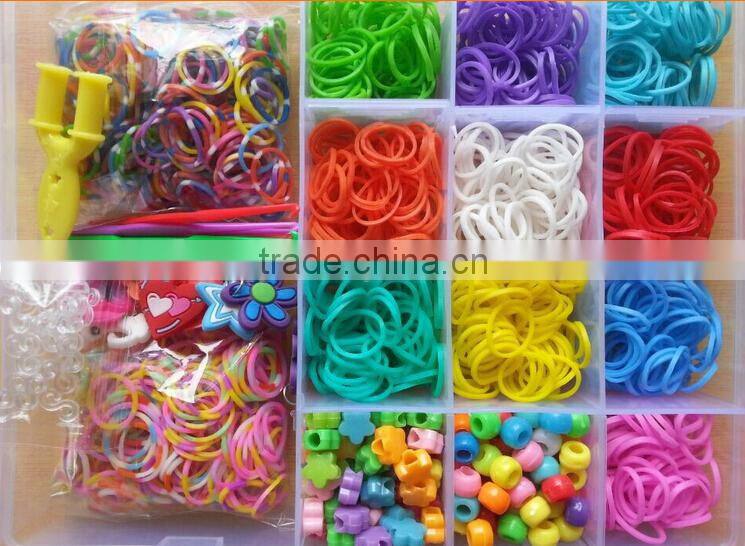 Look!! Cheapeast 2014 Newest Various of colors loom bands kit, wholesale Ecofriendly rubber loom bands bracelet kit in bulk!!!