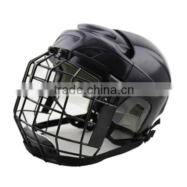 comfort Ice hockey player helmet