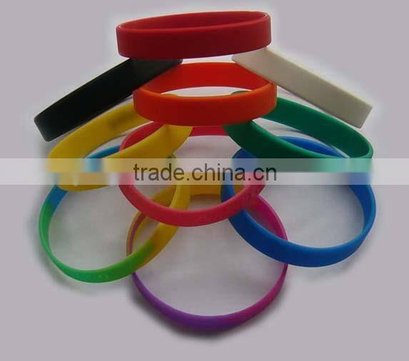 Custom adjustable silicone wristband bracelet in china
