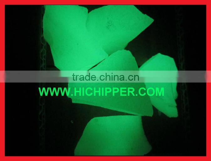 Glow in the dark glass aggregate for aquarium decoration