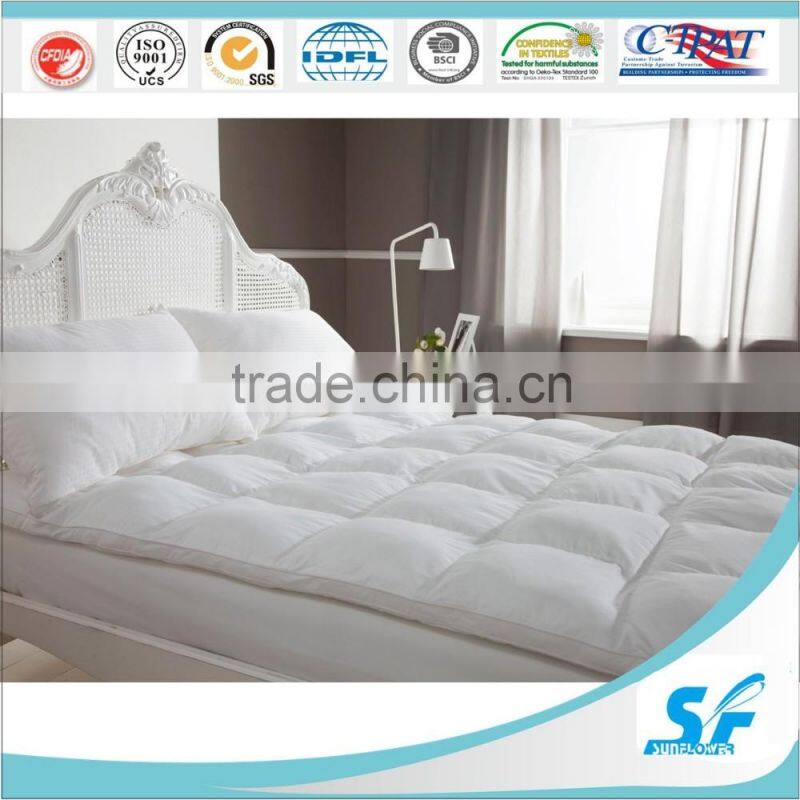 Plain Style and Quilted Pattern Mattress Pad Topper