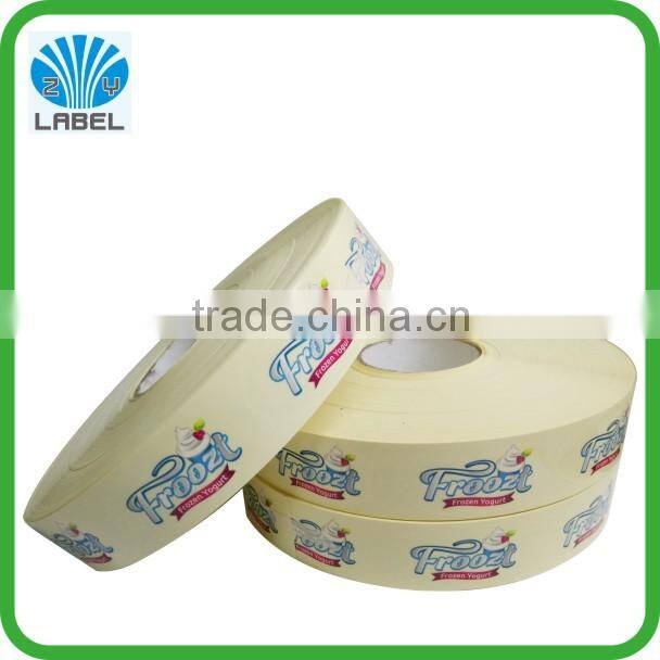 cheap printing cusom adesive stickers on roll