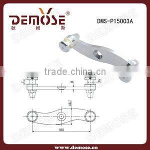 wall fitting glass spider