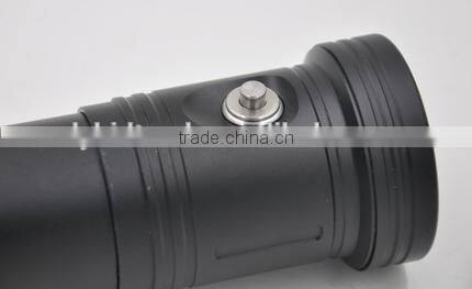 DY-D03 latest design diving light,30w XML-2 3500LUMEN,MAGNETIC CONTROL SWITCH,3PCS 3000MAH battery pack,runtime 2 hours,150meter