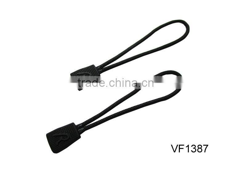 Custom rubber puller for outdoor garment