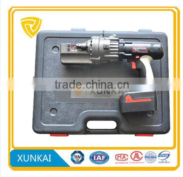 Integrated battery rescue tools forcible entry tools battery rebar cutter