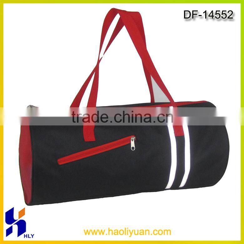 Latest traveling duffel bags, promotional polyester traveling bags