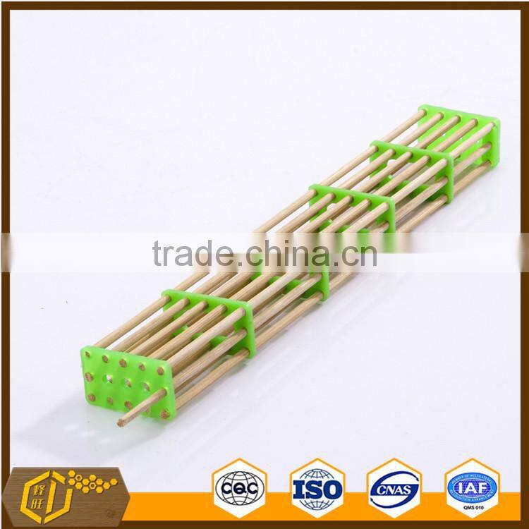 BeeKeeping Tools Bee Hives Tools Long Baboo Bee Queen Cage