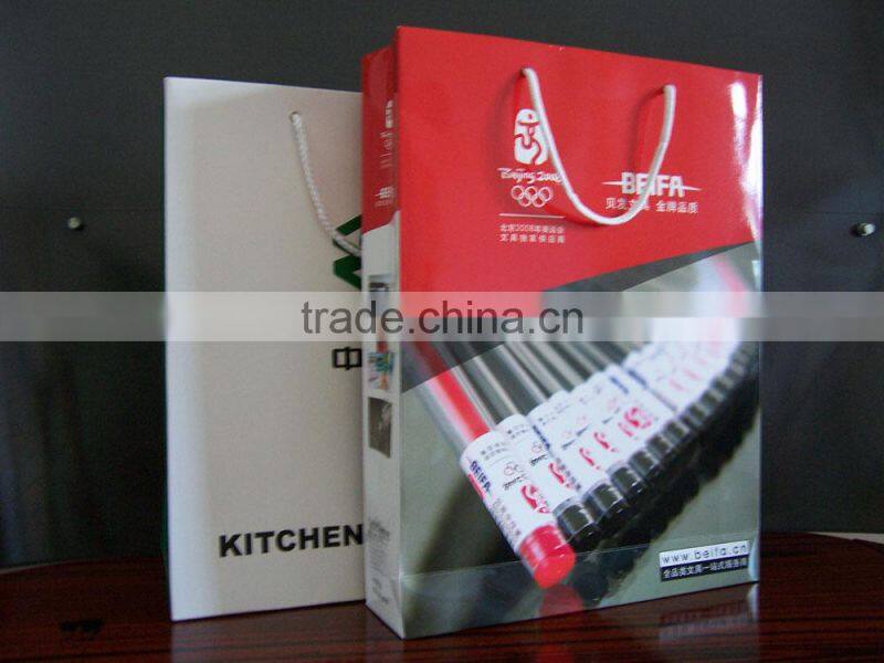 2013 wholesale beautiful and eco-friendly coated paper gift/candy bag --size22*10*24cm