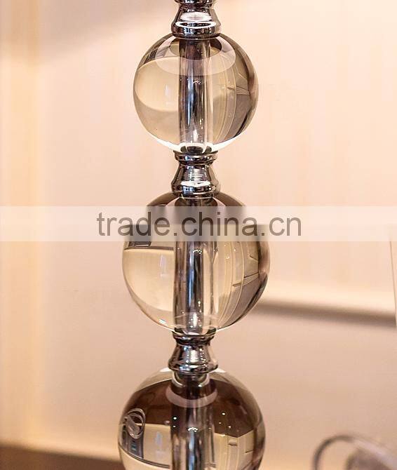 Concise modern design K9 crystal table lamp with fabric lampshade