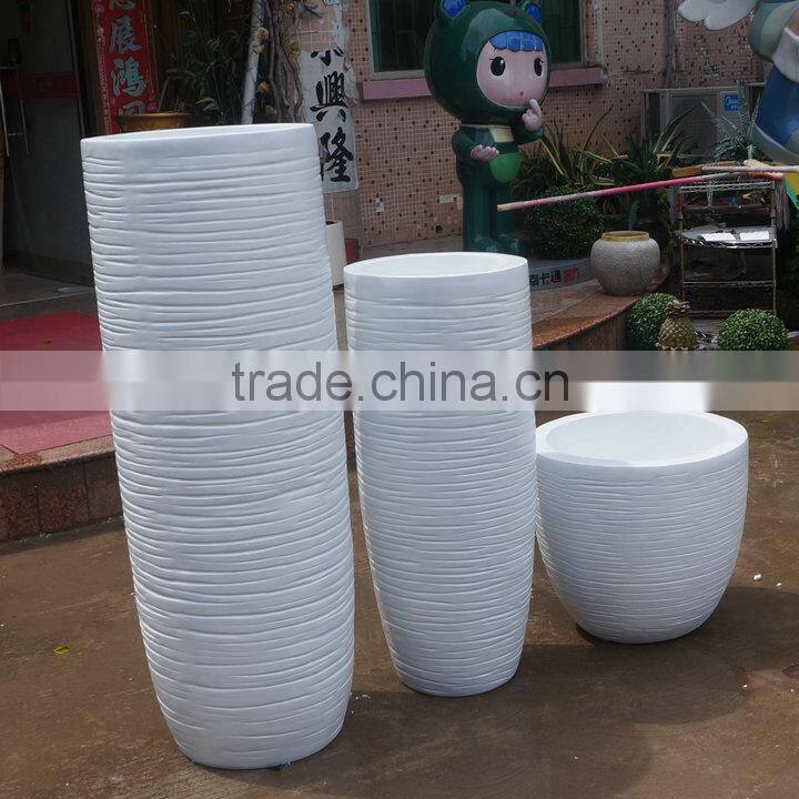 Giant round outdoor planter pot