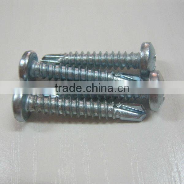 Galvanized Pan Head Self Drilling Screws in Guangzhou factory.