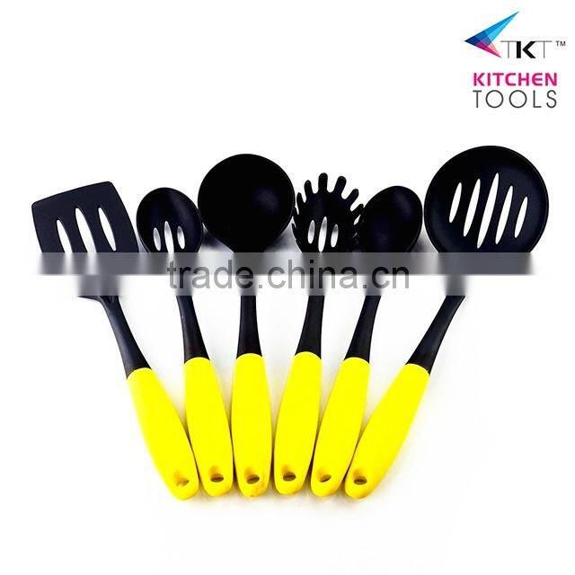 Compertitive 12pc nylon utensil kitchen tools with TPR handle kitchenware set