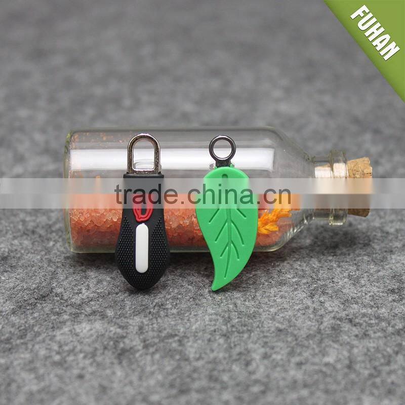 Creative Design Custom Plastic Zipper Pullers with Logo,Personalized Zipper Puller Manufacturer