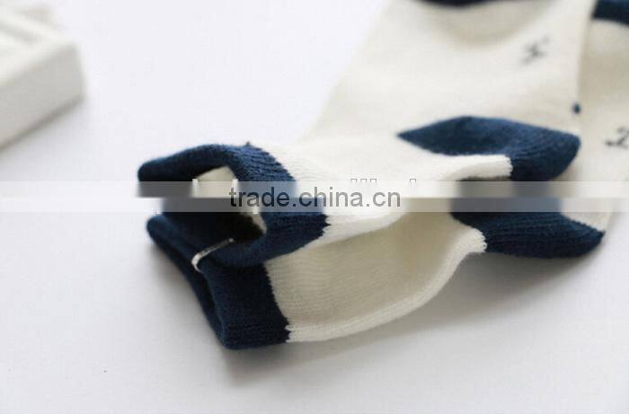 2015 fashion design socks cost-effective baby socks like shoe