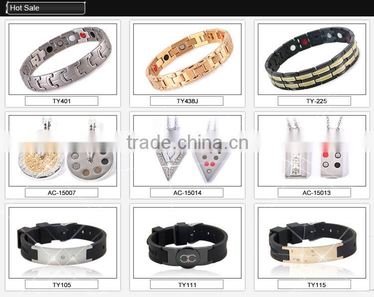 Cheap fashion jewelry made in china wholesale engravable pendants, steel and gold pendant