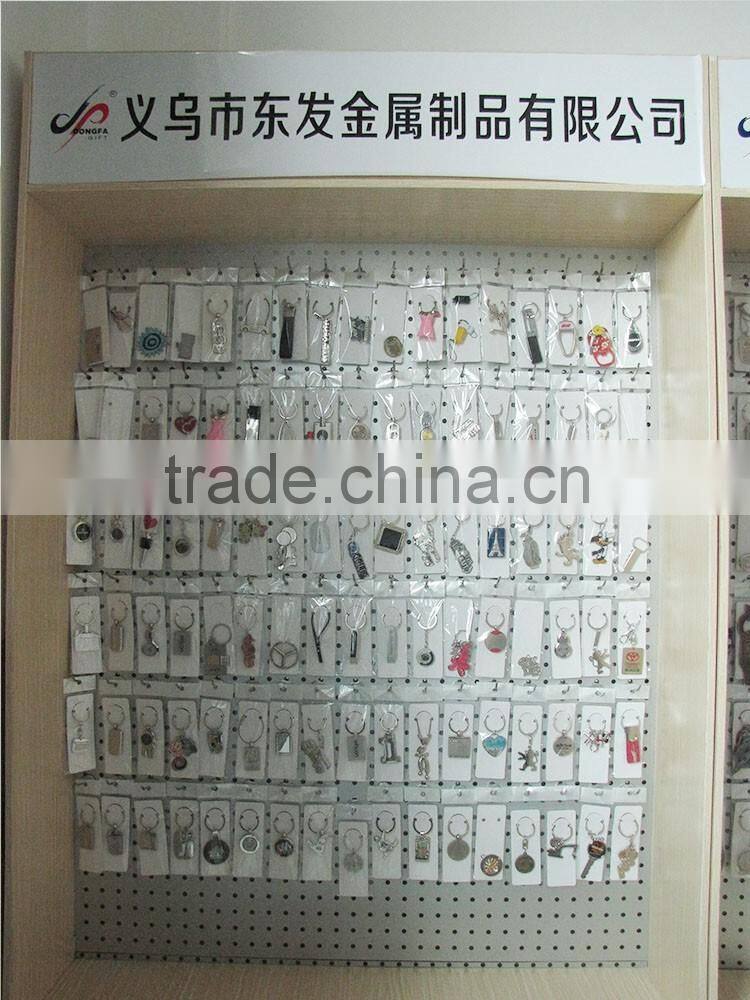 hot sales zinc alloy promotional football keychain/metal sports keychain gift