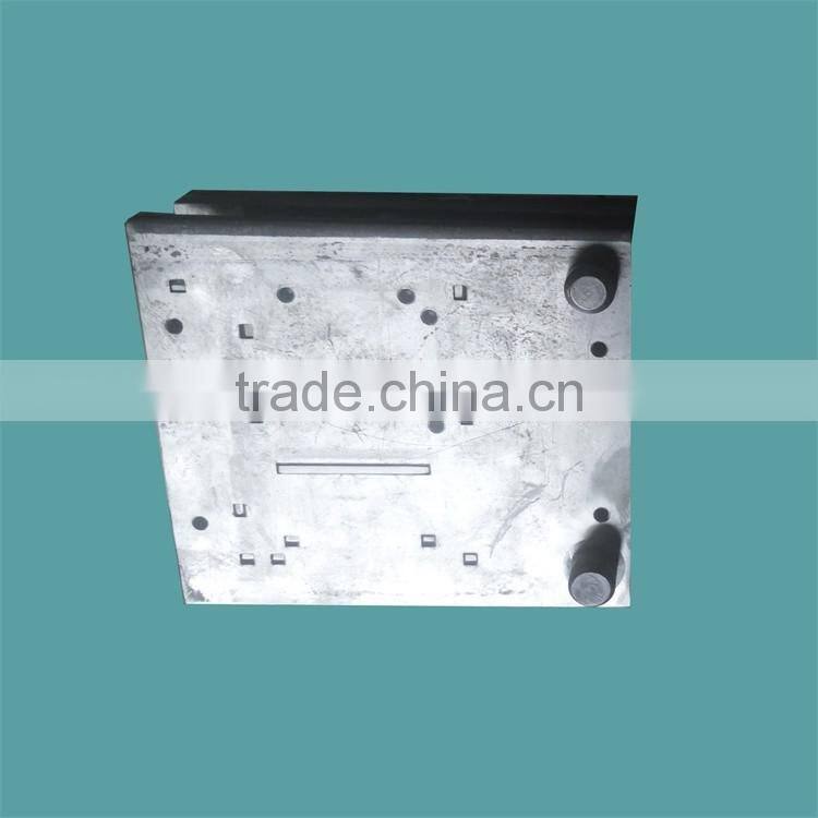 stamping mold for nonstandard hole punching