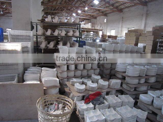 Eco-friendly Chinese style ceramic teapot with iron handle